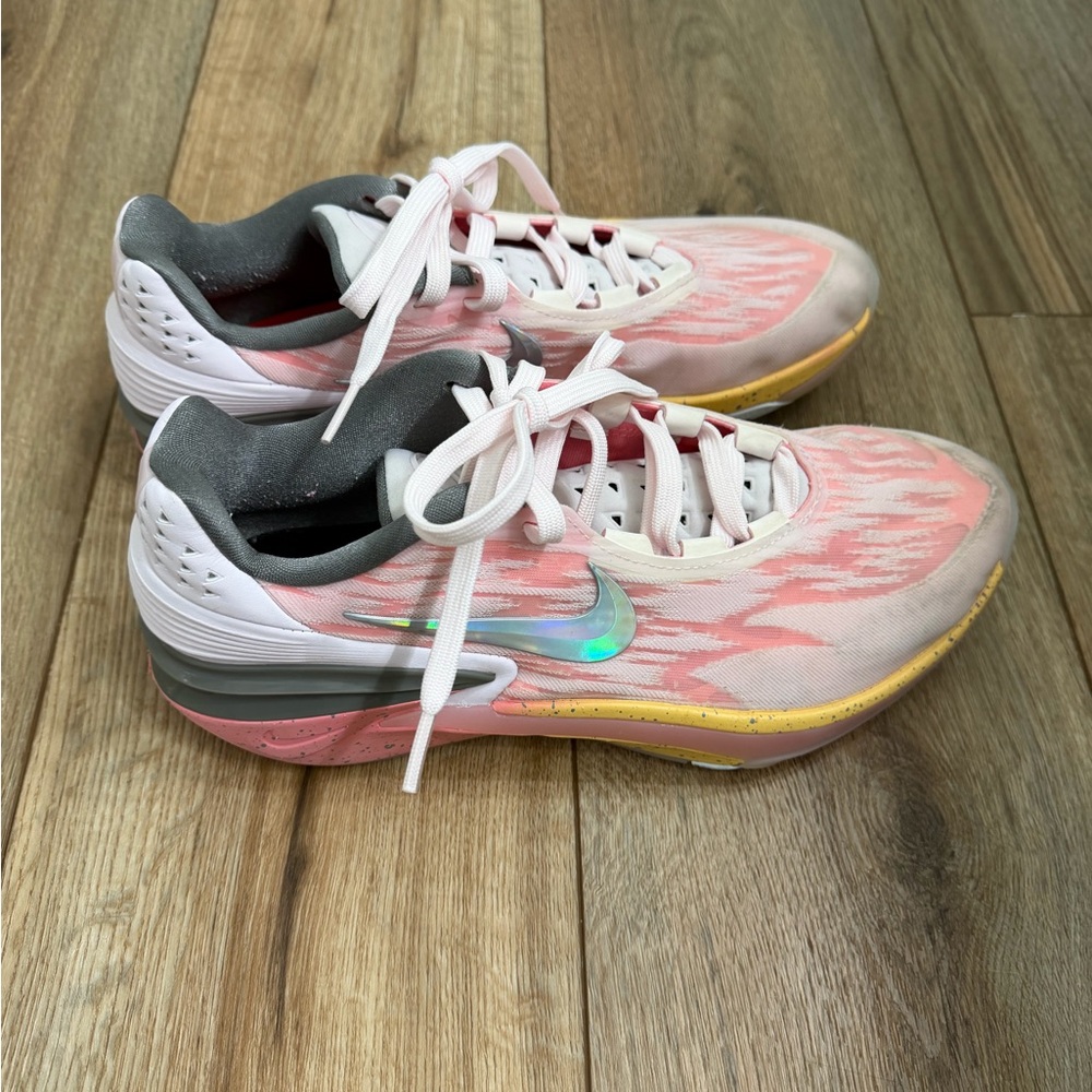 Nike Zoom GT Cut 2 Pink Pearl - Sz. 8